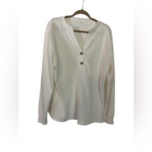 NWOT Ladies XXL White Long Sleeve Top